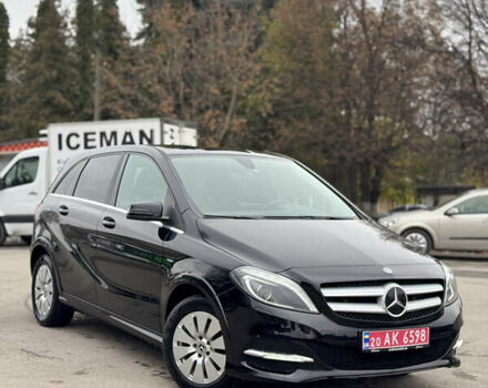 Черный Мерседес Б-класс, объемом двигателя 0 л и пробегом 99 тыс. км за 10500 $, фото 1 на Automoto.ua