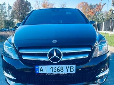 Черный Мерседес Б-класс, объемом двигателя 0 л и пробегом 33 тыс. км за 13500 $, фото 1 на Automoto.ua
