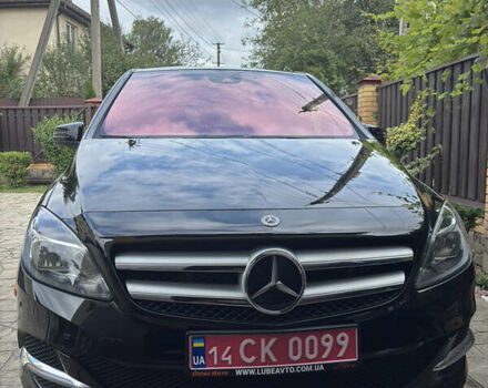Чорний Мерседес Б-клас, об'ємом двигуна 0 л та пробігом 32 тис. км за 11000 $, фото 1 на Automoto.ua
