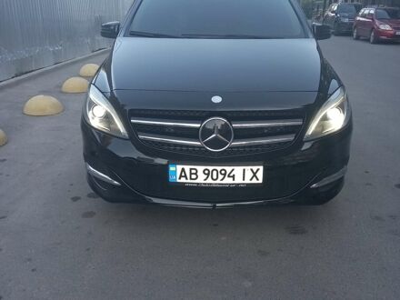 Чорний Мерседес Б-клас, об'ємом двигуна 0 л та пробігом 175 тис. км за 11000 $, фото 1 на Automoto.ua