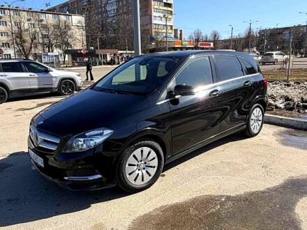 Черный Мерседес Б-класс, объемом двигателя 0 л и пробегом 85 тыс. км за 11300 $, фото 1 на Automoto.ua