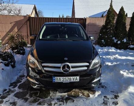 Черный Мерседес Б-класс, объемом двигателя 0 л и пробегом 109 тыс. км за 10900 $, фото 1 на Automoto.ua