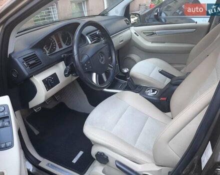 Коричневий Мерседес Б-клас, об'ємом двигуна 1.99 л та пробігом 355 тис. км за 6200 $, фото 6 на Automoto.ua