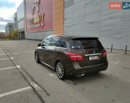 Коричневый Мерседес Б-класс, объемом двигателя 1.6 л и пробегом 42 тыс. км за 15500 $, фото 1 на Automoto.ua