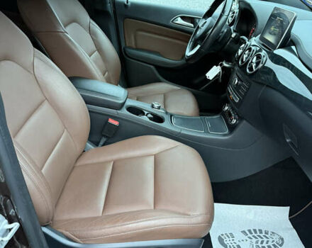 Коричневый Мерседес Б-класс, объемом двигателя 0 л и пробегом 99 тыс. км за 10450 $, фото 32 на Automoto.ua