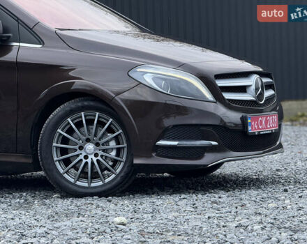 Коричневый Мерседес Б-класс, объемом двигателя 0 л и пробегом 99 тыс. км за 10450 $, фото 12 на Automoto.ua