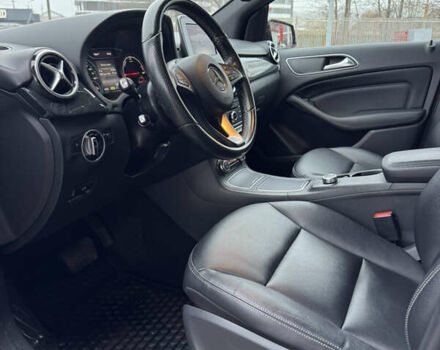 Коричневий Мерседес Б-клас, об'ємом двигуна 0 л та пробігом 125 тис. км за 9900 $, фото 13 на Automoto.ua