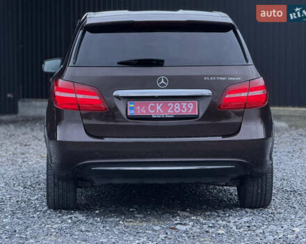 Коричневый Мерседес Б-класс, объемом двигателя 0 л и пробегом 99 тыс. км за 10450 $, фото 20 на Automoto.ua