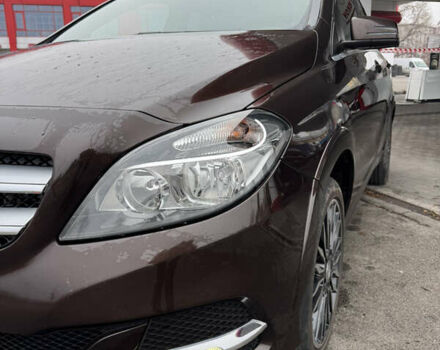 Коричневий Мерседес Б-клас, об'ємом двигуна 0 л та пробігом 125 тис. км за 9900 $, фото 23 на Automoto.ua