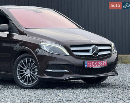 Коричневый Мерседес Б-класс, объемом двигателя 0 л и пробегом 99 тыс. км за 10450 $, фото 14 на Automoto.ua