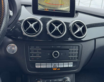 Коричневий Мерседес Б-клас, об'ємом двигуна 0 л та пробігом 125 тис. км за 9900 $, фото 19 на Automoto.ua