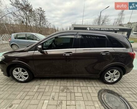 Коричневий Мерседес Б-клас, об'ємом двигуна 0 л та пробігом 99 тис. км за 11000 $, фото 7 на Automoto.ua