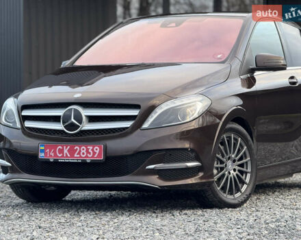 Коричневый Мерседес Б-класс, объемом двигателя 0 л и пробегом 99 тыс. км за 10450 $, фото 1 на Automoto.ua