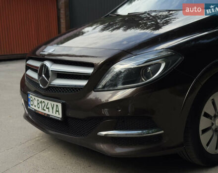 Коричневый Мерседес Б-класс, объемом двигателя 0 л и пробегом 115 тыс. км за 12100 $, фото 19 на Automoto.ua