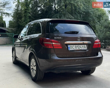 Коричневый Мерседес Б-класс, объемом двигателя 0 л и пробегом 115 тыс. км за 12100 $, фото 17 на Automoto.ua