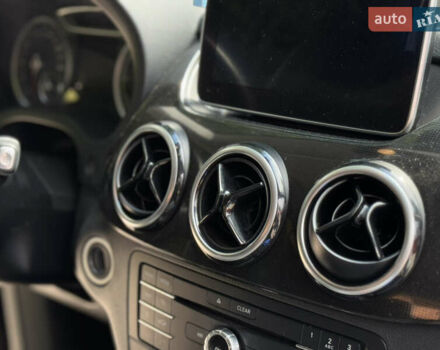 Коричневый Мерседес Б-класс, объемом двигателя 0 л и пробегом 115 тыс. км за 12100 $, фото 10 на Automoto.ua