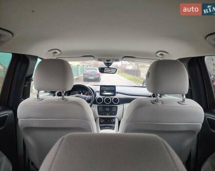 Коричневый Мерседес Б-класс, объемом двигателя 0 л и пробегом 81 тыс. км за 10300 $, фото 14 на Automoto.ua