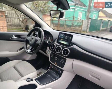 Коричневый Мерседес Б-класс, объемом двигателя 0 л и пробегом 81 тыс. км за 10300 $, фото 9 на Automoto.ua