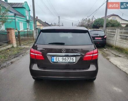 Коричневый Мерседес Б-класс, объемом двигателя 0 л и пробегом 81 тыс. км за 10300 $, фото 2 на Automoto.ua