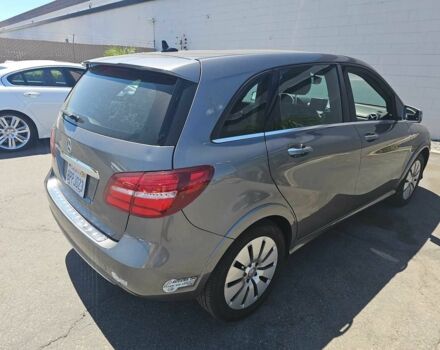 Коричневый Мерседес Б-класс, объемом двигателя 0 л и пробегом 53 тыс. км за 4500 $, фото 3 на Automoto.ua