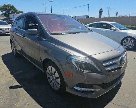 Коричневый Мерседес Б-класс, объемом двигателя 0 л и пробегом 53 тыс. км за 4500 $, фото 2 на Automoto.ua