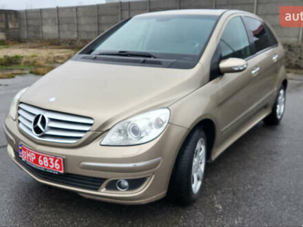 Коричневый Мерседес Б-класс, объемом двигателя 1.7 л и пробегом 221 тыс. км за 6880 $, фото 1 на Automoto.ua