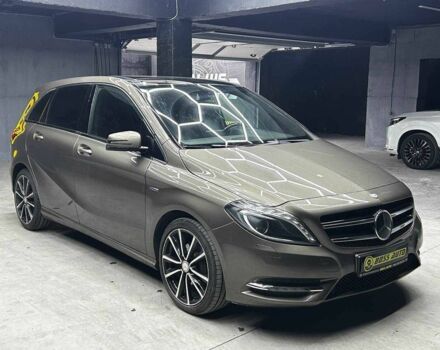 Коричневий Мерседес Б-клас, об'ємом двигуна 1.8 л та пробігом 190 тис. км за 14500 $, фото 1 на Automoto.ua