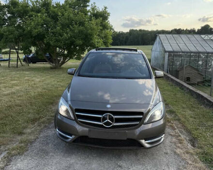 Коричневий Мерседес Б-клас, об'ємом двигуна 0 л та пробігом 190 тис. км за 14600 $, фото 1 на Automoto.ua