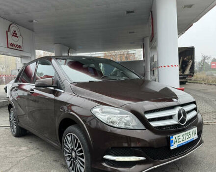 Коричневый Мерседес Б-класс, объемом двигателя 0 л и пробегом 125 тыс. км за 9900 $, фото 1 на Automoto.ua