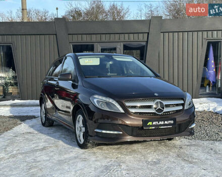 Коричневый Мерседес Б-класс, объемом двигателя 0 л и пробегом 118 тыс. км за 11900 $, фото 1 на Automoto.ua