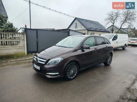 Коричневый Мерседес Б-класс, объемом двигателя 0 л и пробегом 81 тыс. км за 10300 $, фото 1 на Automoto.ua