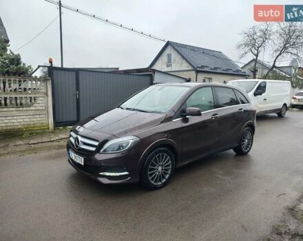 Коричневый Мерседес Б-класс, объемом двигателя 0 л и пробегом 81 тыс. км за 10300 $, фото 1 на Automoto.ua