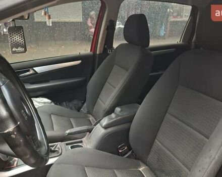 Красный Мерседес Б-класс, объемом двигателя 1.99 л и пробегом 312 тыс. км за 7300 $, фото 3 на Automoto.ua