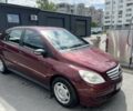 Червоний Мерседес Б-клас, об'ємом двигуна 1.5 л та пробігом 250 тис. км за 260000 $, фото 1 на Automoto.ua