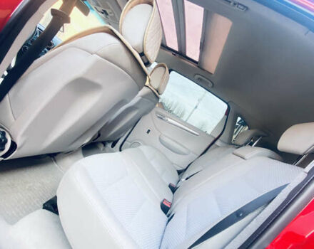 Красный Мерседес Б-класс, объемом двигателя 2 л и пробегом 201 тыс. км за 6850 $, фото 7 на Automoto.ua