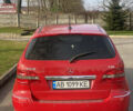 Красный Мерседес Б-класс, объемом двигателя 2 л и пробегом 201 тыс. км за 6850 $, фото 3 на Automoto.ua