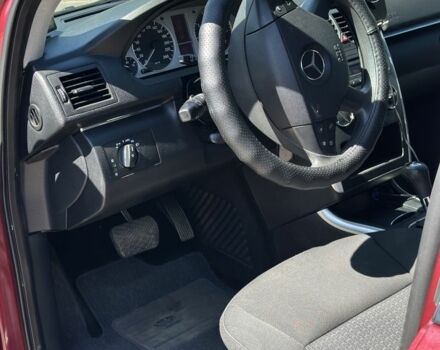 Червоний Мерседес Б-клас, об'ємом двигуна 2 л та пробігом 186 тис. км за 7400 $, фото 4 на Automoto.ua