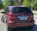 Червоний Мерседес Б-клас, об'ємом двигуна 2 л та пробігом 186 тис. км за 7400 $, фото 4 на Automoto.ua