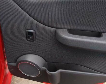 Красный Мерседес Б-класс, объемом двигателя 1.7 л и пробегом 165 тыс. км за 7200 $, фото 12 на Automoto.ua