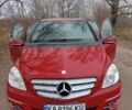 Красный Мерседес Б-класс, объемом двигателя 1.7 л и пробегом 165 тыс. км за 7200 $, фото 5 на Automoto.ua