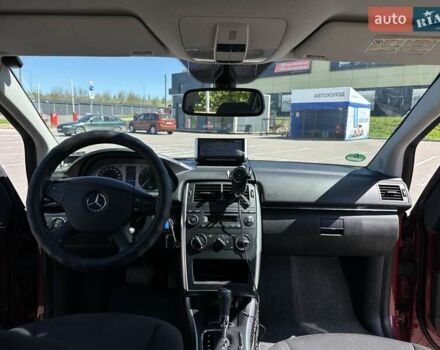 Червоний Мерседес Б-клас, об'ємом двигуна 2 л та пробігом 186 тис. км за 7400 $, фото 12 на Automoto.ua