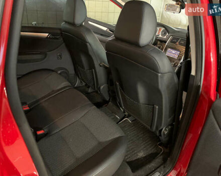 Красный Мерседес Б-класс, объемом двигателя 1.7 л и пробегом 79 тыс. км за 8000 $, фото 21 на Automoto.ua