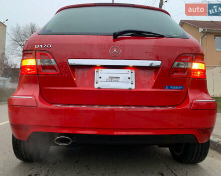 Красный Мерседес Б-класс, объемом двигателя 1.7 л и пробегом 79 тыс. км за 8000 $, фото 10 на Automoto.ua