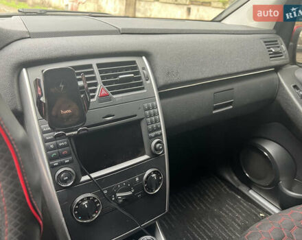 Червоний Мерседес Б-клас, об'ємом двигуна 1.8 л та пробігом 82 тис. км за 9500 $, фото 18 на Automoto.ua