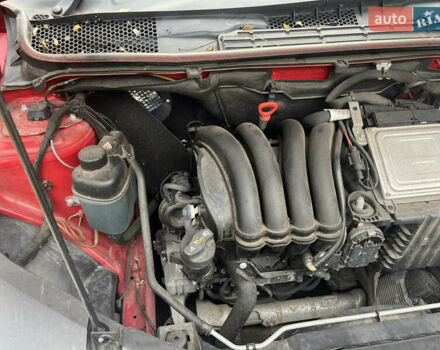 Червоний Мерседес Б-клас, об'ємом двигуна 1.8 л та пробігом 82 тис. км за 9500 $, фото 13 на Automoto.ua