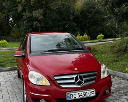 Красный Мерседес Б-класс, объемом двигателя 1.7 л и пробегом 89 тыс. км за 8000 $, фото 26 на Automoto.ua