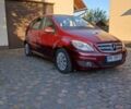 Красный Мерседес Б-класс, объемом двигателя 1.99 л и пробегом 208 тыс. км за 8500 $, фото 1 на Automoto.ua