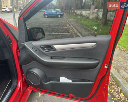 Червоний Мерседес Б-клас, об'ємом двигуна 1.8 л та пробігом 82 тис. км за 9500 $, фото 15 на Automoto.ua