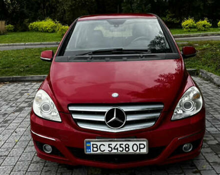 Красный Мерседес Б-класс, объемом двигателя 1.7 л и пробегом 89 тыс. км за 8000 $, фото 30 на Automoto.ua