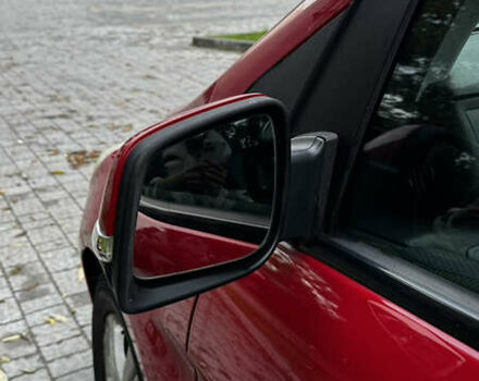 Красный Мерседес Б-класс, объемом двигателя 1.7 л и пробегом 89 тыс. км за 8000 $, фото 27 на Automoto.ua